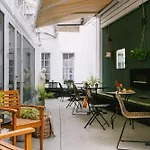 Sonder l Chelsea Green